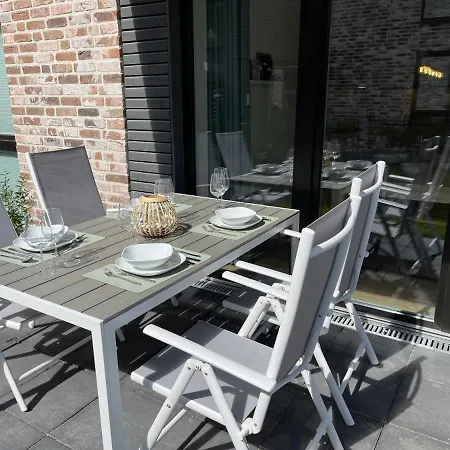 Apartment Tor 8 *